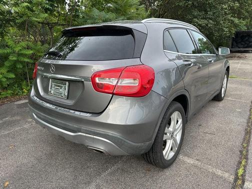 Gray 2018 Mercedes-Benz GLA 250 Base