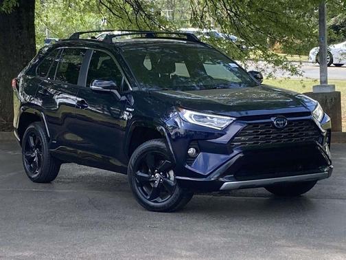 2021 Toyota RAV4 Hybrid SE