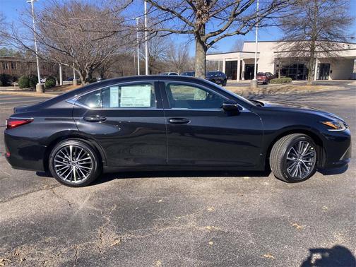 2025 Lexus ES 350 Base