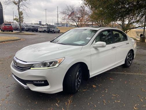 2017 Honda Accord EX-L w/Navigation & Honda Sensing