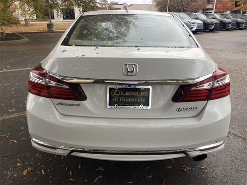 2017 Honda Accord EX-L w/Navigation & Honda Sensing