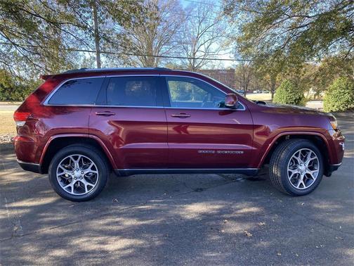 2018 Jeep Grand Cherokee Sterling Edition