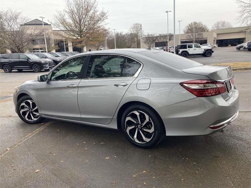 2017 Honda Accord EX-L w/Navigation & Honda Sensing
