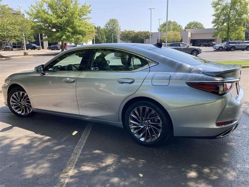 2024 Lexus ES 350 Ultra Luxury