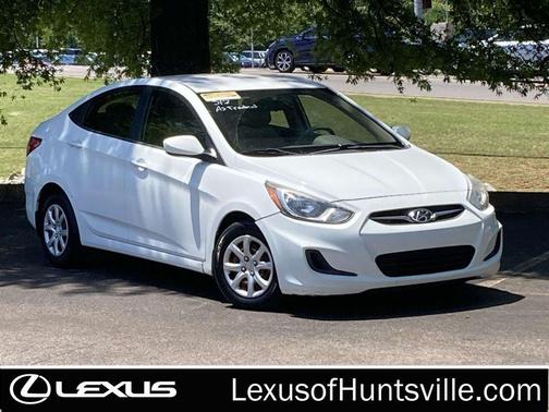 Century White 2014 Hyundai Accent GLS