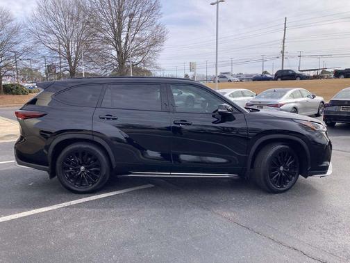 2024 Toyota Highlander XSE