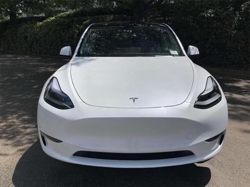 2024 Tesla Model Y Long Range Dual Motor All-Wheel Drive