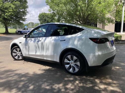 2024 Tesla Model Y Long Range Dual Motor All-Wheel Drive