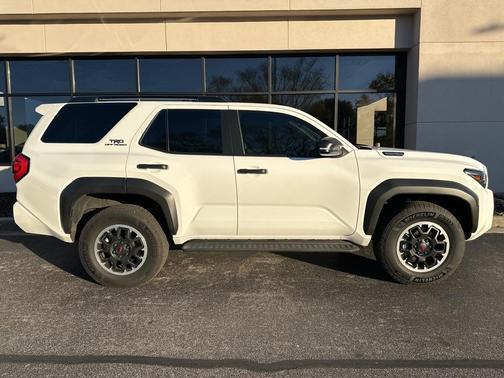 2025 Toyota 4Runner TRD Off Road