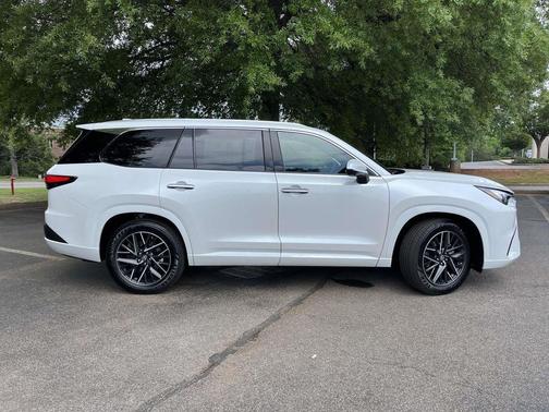 Wind Chill Pearl 2026 Lexus TX 350 Premium