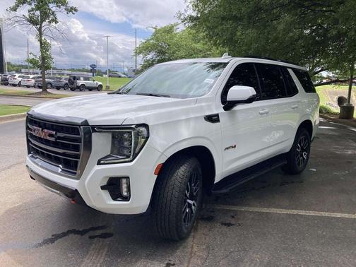Summit White 2023 GMC Yukon 4WD AT4