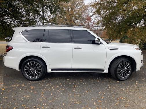 2024 Nissan Armada Platinum 2WD