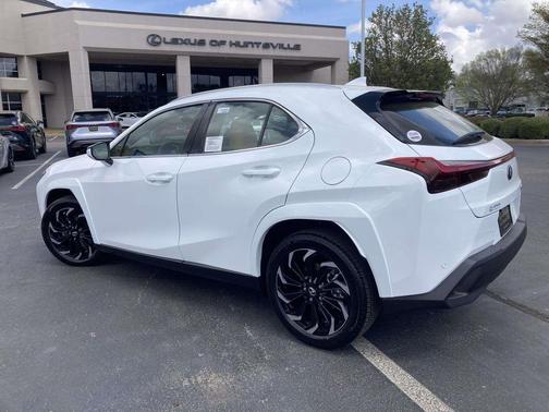 2026 Lexus UX 300h Premium