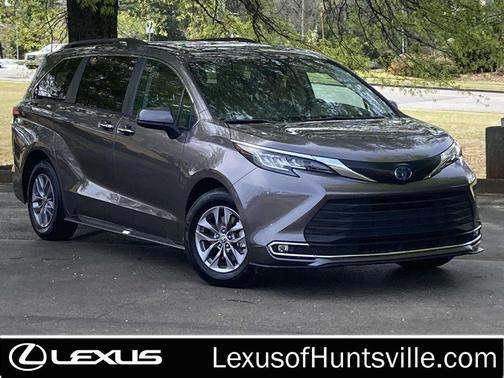2023 Toyota Sienna XLE