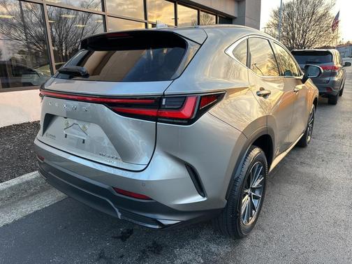 2025 Lexus NX 350h Premium