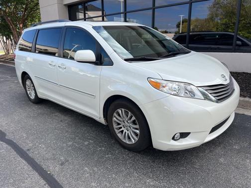 2015 Toyota Sienna XLE Premium