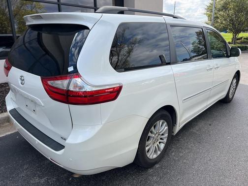 2015 Toyota Sienna XLE Premium