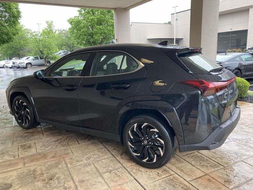 Caviar 2025 Lexus UX 300h Premium