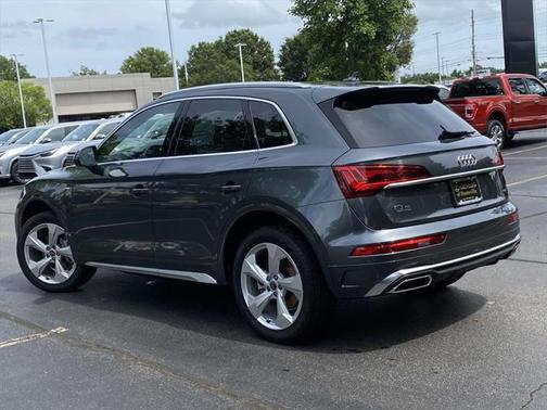 2024 Audi Q5 45 S line Premium Plus