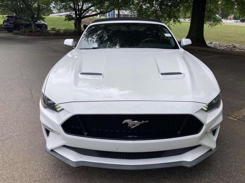 Oxford White 2019 Ford Mustang GT Premium