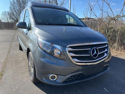 2017 Mercedes-Benz Metris Base