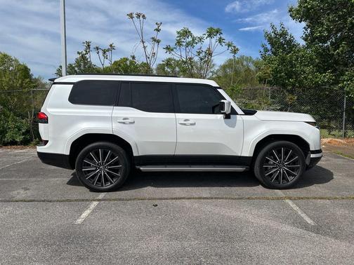 Eminent White Pearl 2024 Lexus GX 550 Luxury