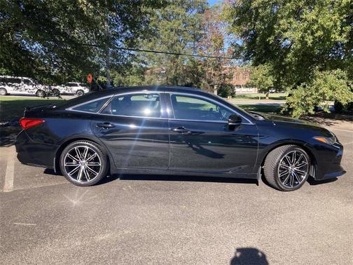 2020 Toyota Avalon Touring