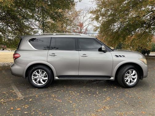 2011 INFINITI QX56 Base