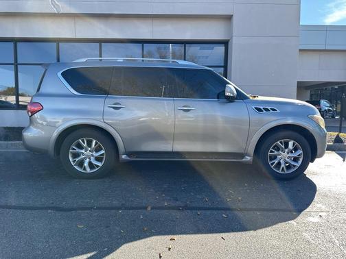 2011 INFINITI QX56 Base