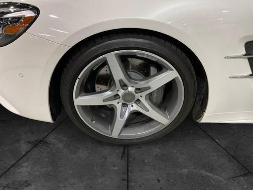 2017 Mercedes-Benz SL 550 Base