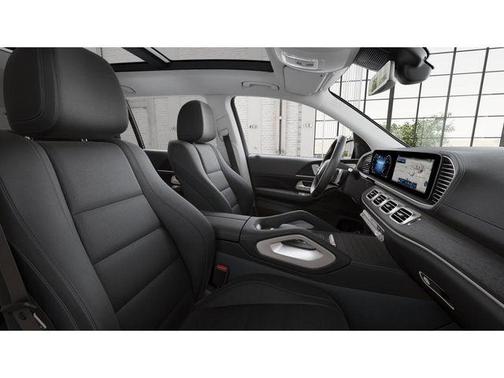 2026 Mercedes-Benz GLS 450