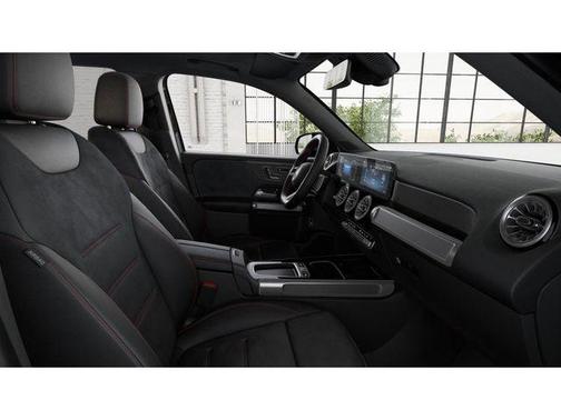 2025 Mercedes-Benz GLB 250 Base 4MATIC