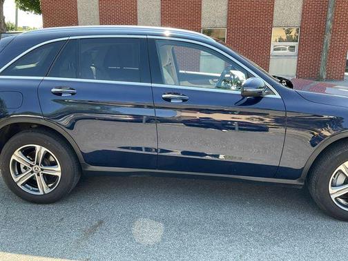 2021 Mercedes-Benz GLC 300 Base 4MATIC