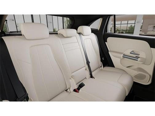 2025 Mercedes-Benz GLA 250 Base 4MATIC