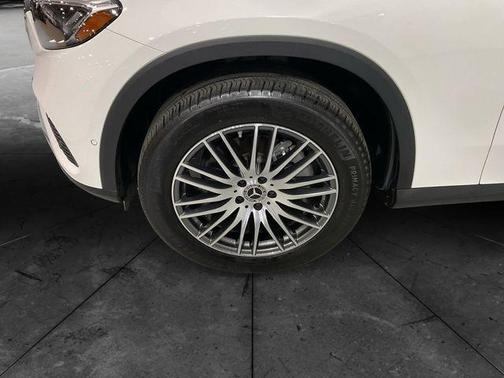 2024 Mercedes-Benz GLC 300 Base 4MATIC