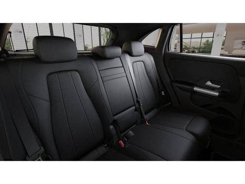 2025 Mercedes-Benz GLA 250 Base 4MATIC