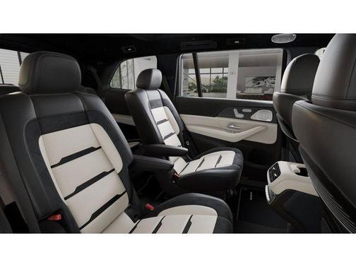 2025 Mercedes-Benz AMG GLS 63 Base