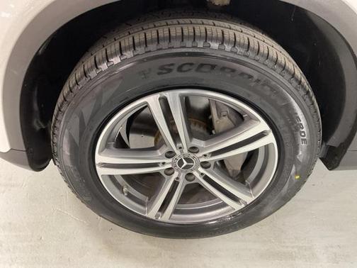 2022 Mercedes-Benz GLC 300 Base 4MATIC