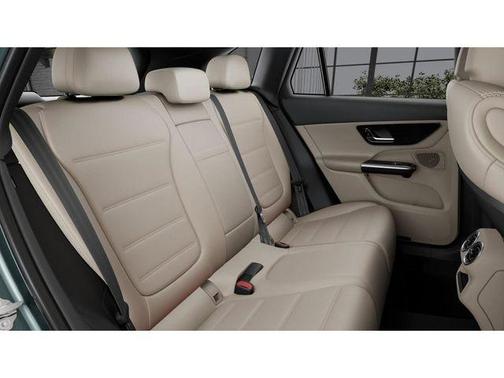 Verde 2026 Mercedes-Benz GLC 300 Base 4MATIC