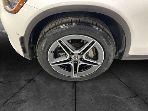 2022 Mercedes-Benz GLC 300 Base 4MATIC