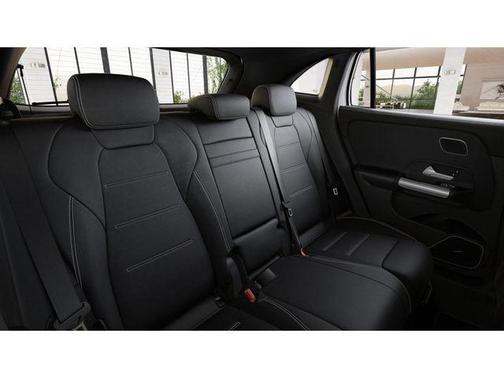 2025 Mercedes-Benz AMG GLA 35 Base