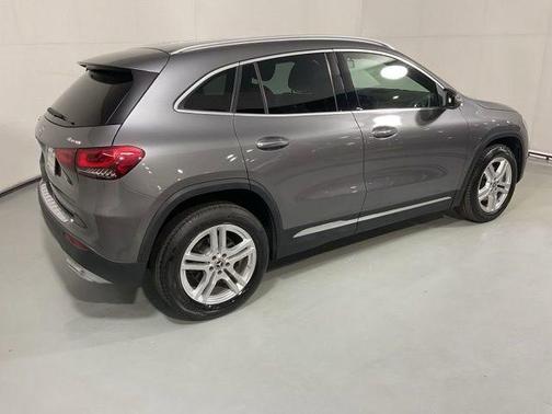2021 Mercedes-Benz GLA 250 Base 4MATIC
