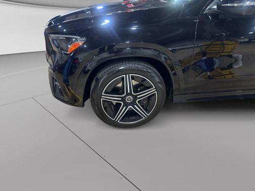 Obsidian Black Metallic 2025 Mercedes-Benz GLE 580 AWD 4MATIC