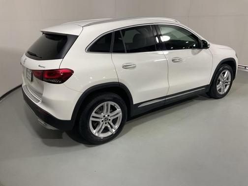2021 Mercedes-Benz GLA 250 Base 4MATIC
