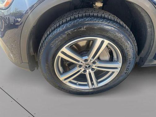 Lunar Blue Metallic 2022 Mercedes-Benz GLC 300 Base 4MATIC