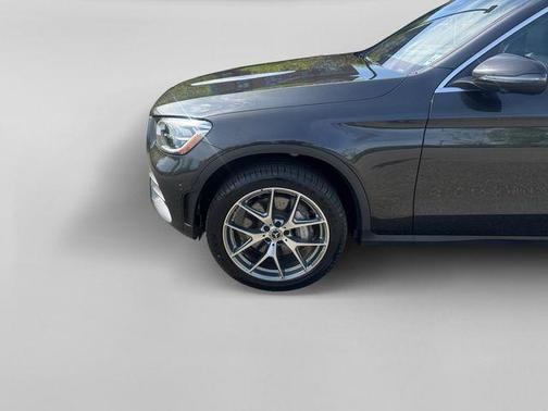 Graphite Gray Metallic 2022 Mercedes-Benz GLC 300 Base 4MATIC