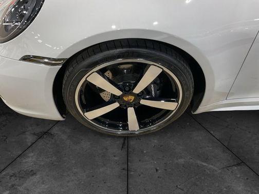2022 Porsche 911 Carrera 4
