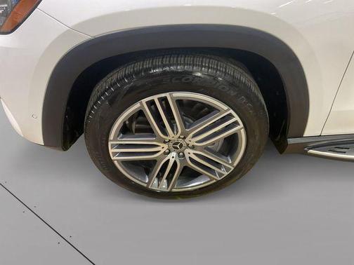 Polar White 2023 Mercedes-Benz GLS 450 4MATIC
