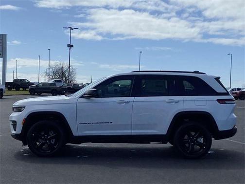 2025 Jeep Grand Cherokee Altitude