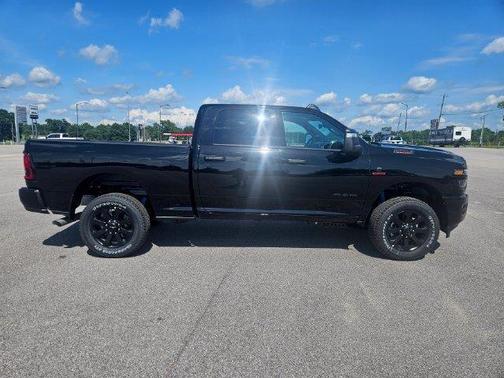 Diamond Black Crystal Pearlcoat 2026 RAM 2500 Big Horn Crew Cab 4x4 6'4' Box